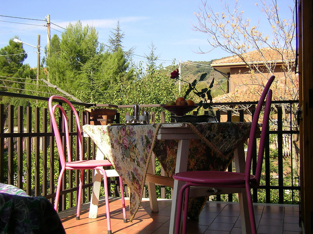 Villa Caterina B&B 페다라 객실 사진