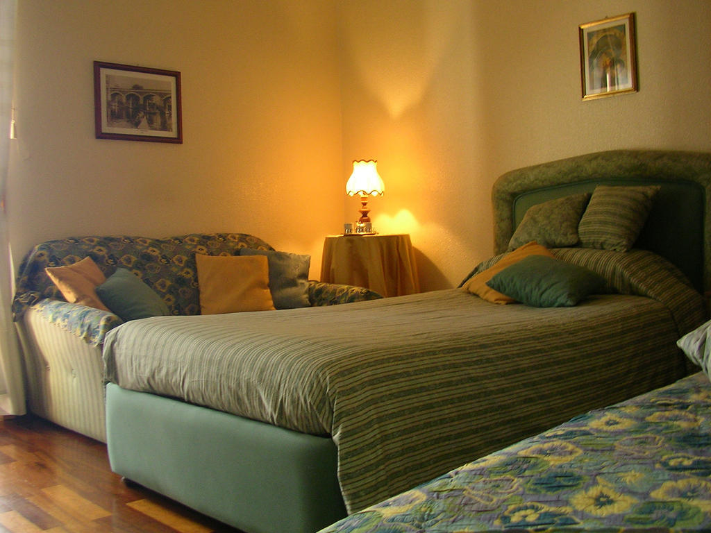 Villa Caterina B&B 페다라 객실 사진